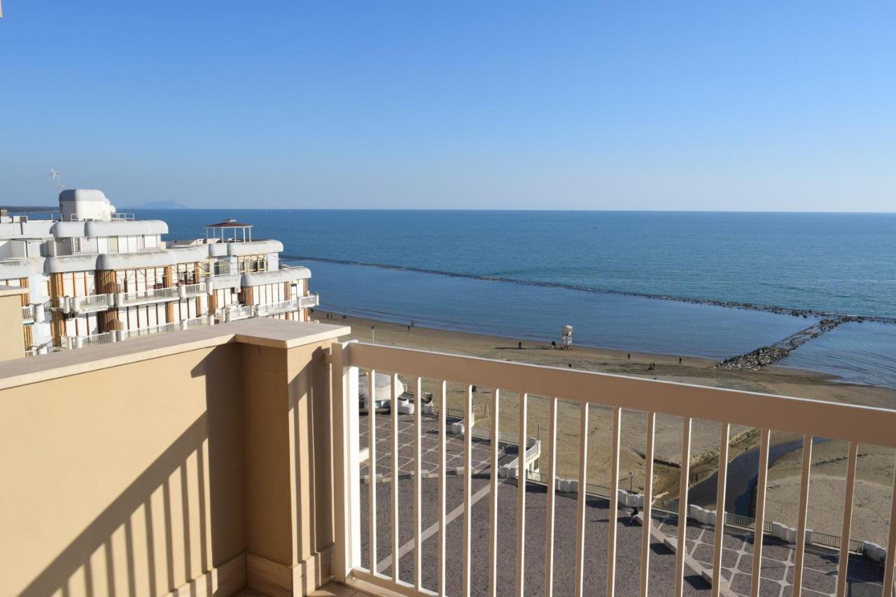 La Terrazza Sul Tirreno Apartment Nettuno Luaran gambar