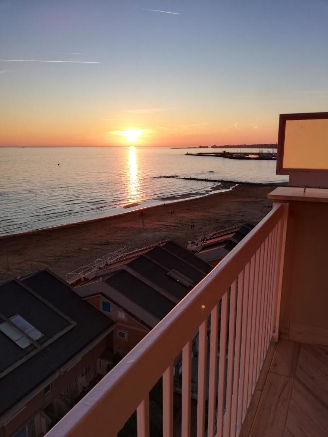 La Terrazza Sul Tirreno Apartment Nettuno Luaran gambar